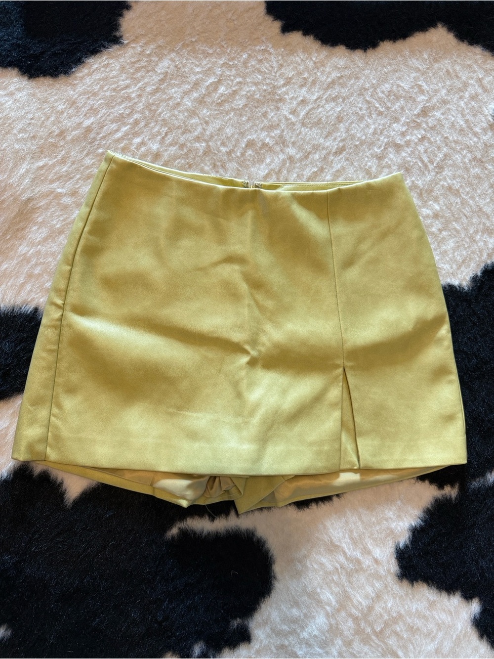 7 For All Mankind Lime Green Skort with Front Pleat